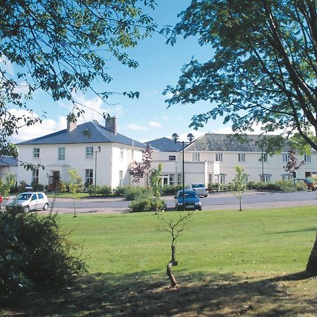 Macdonald Crutherland House East Kilbride Exterior photo