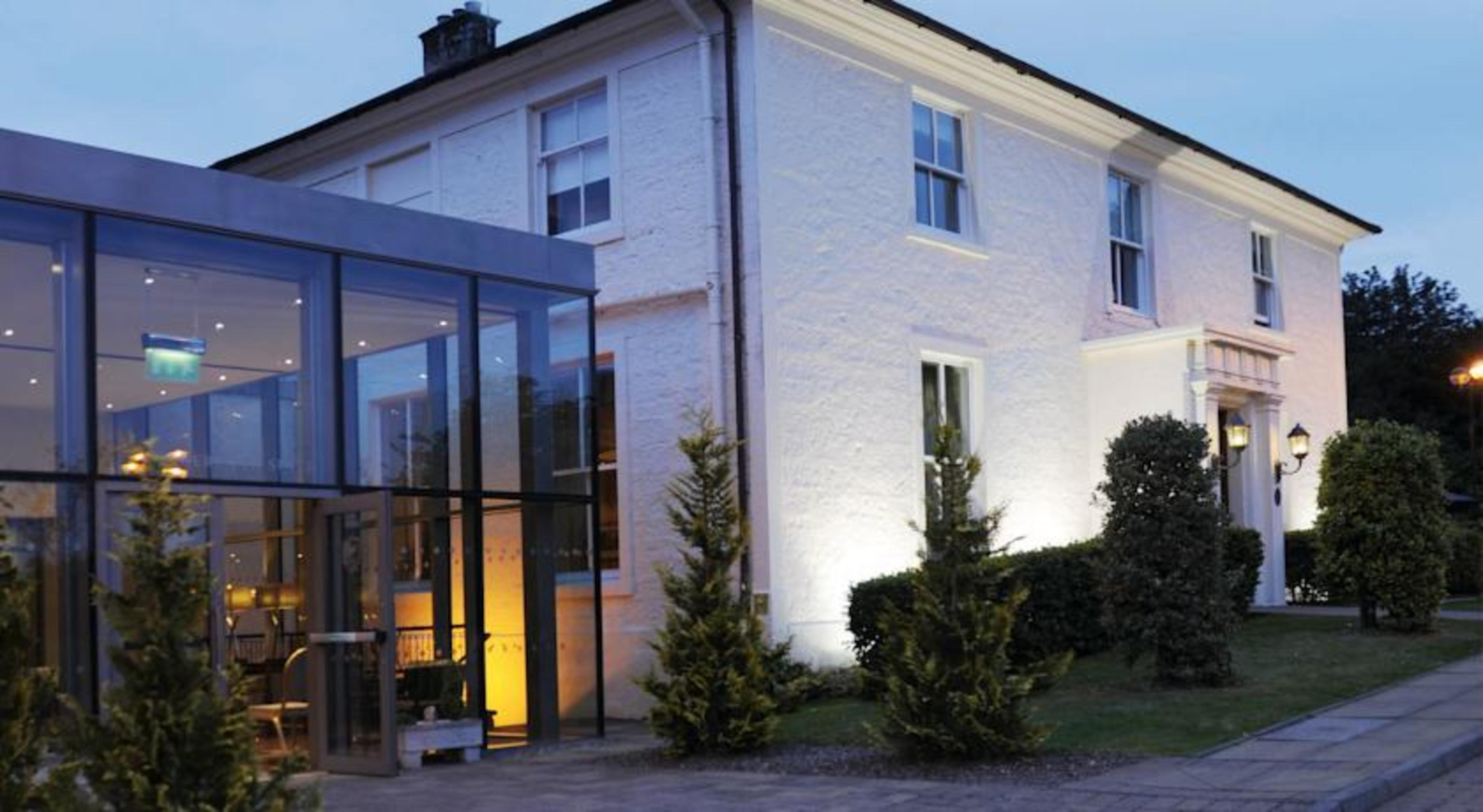 Macdonald Crutherland House East Kilbride Exterior photo